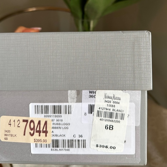 Balenciaga Logo-Embossed Rubber Pool Slides NWT - Picture 6 of 6